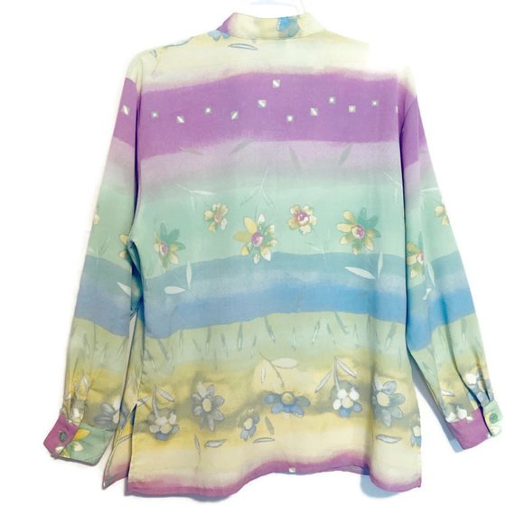 SeaSuns Blouse Pastel Floral Long Sleeve Button Up - Picture 2 of 8